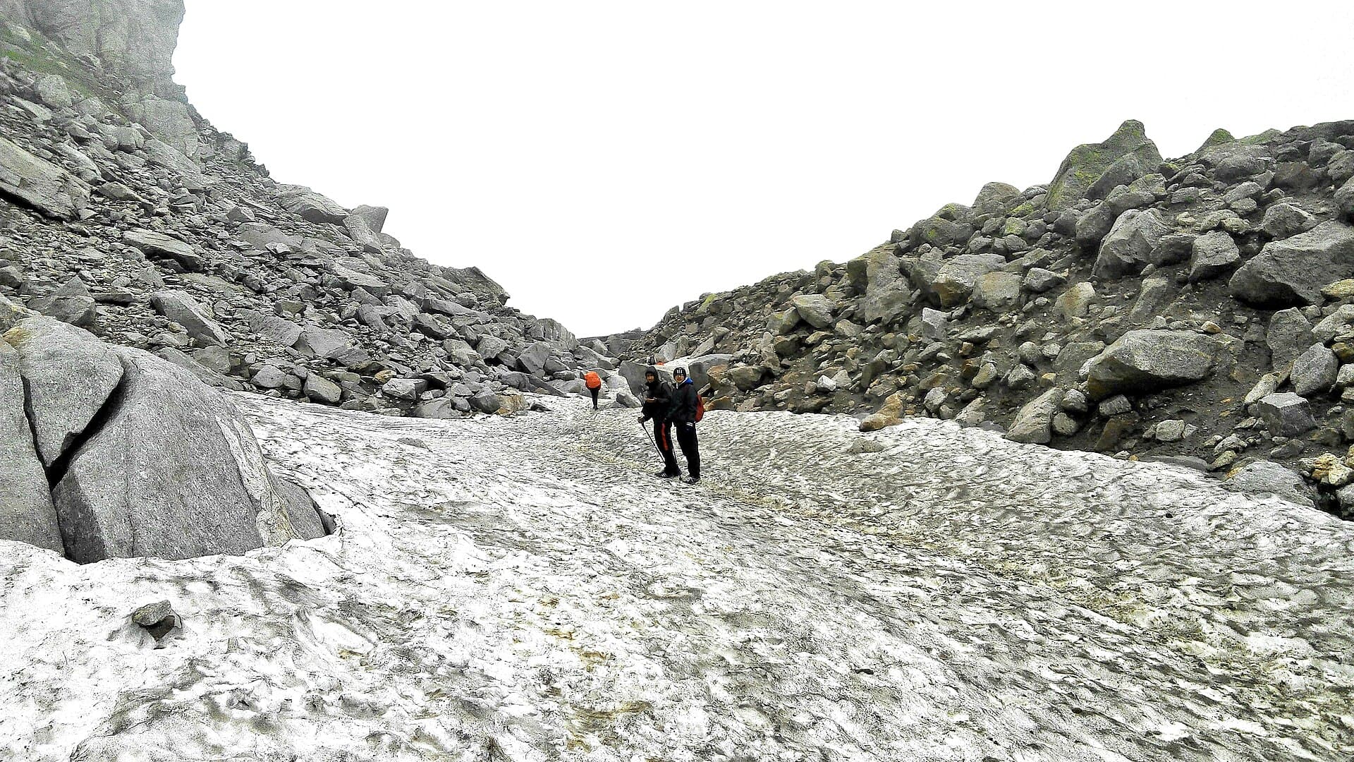 The Hampta Pass corridor between the Kullu and Lahaul valleys