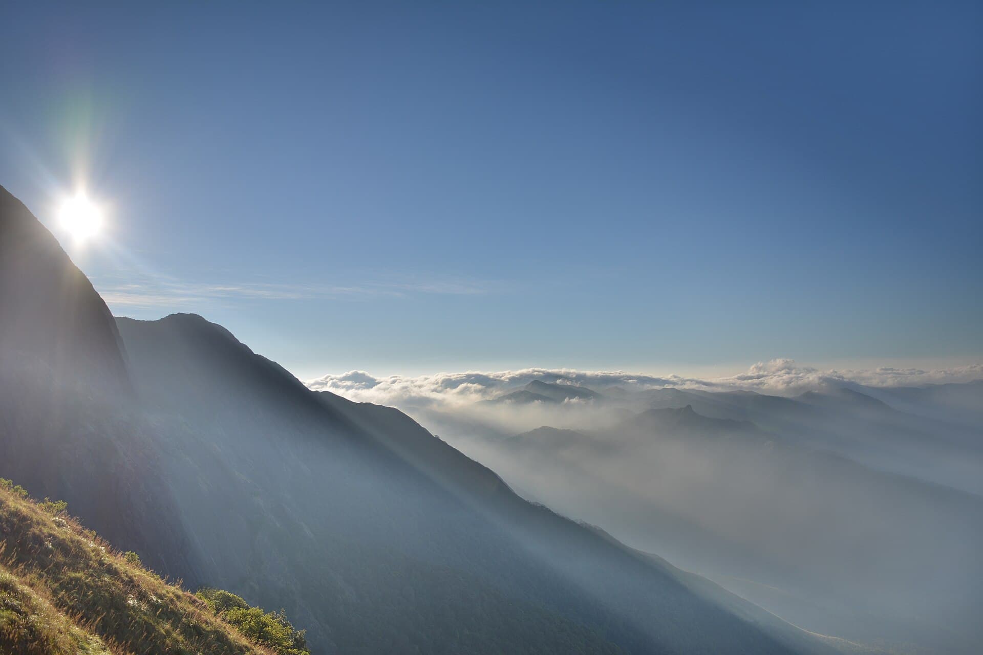 Sea of clouds at sunrise near the Kumara Parvatha ridge